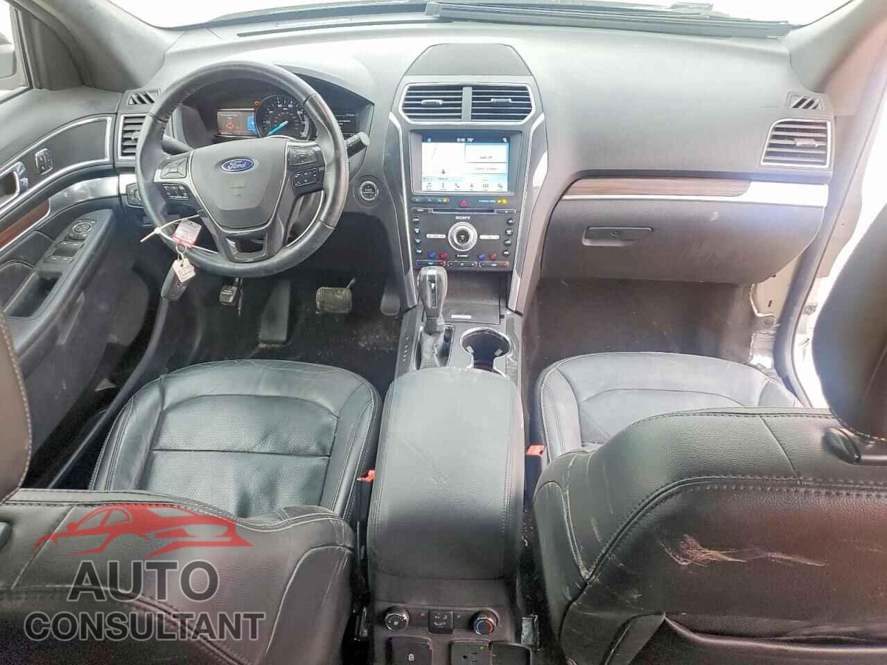 FORD EXPLORER 2018 - 1FM5K7F89JGB04223
