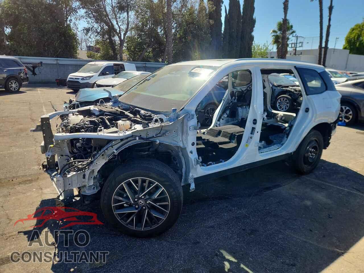 LEXUS UNKNOWN 2025 - 5TDAAAA61SS013799