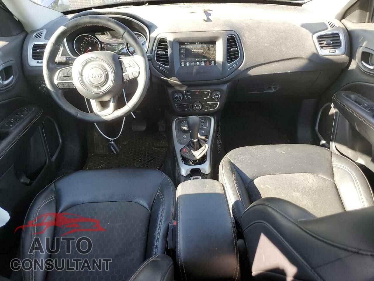 JEEP COMPASS 2019 - 3C4NJDBB3KT600090