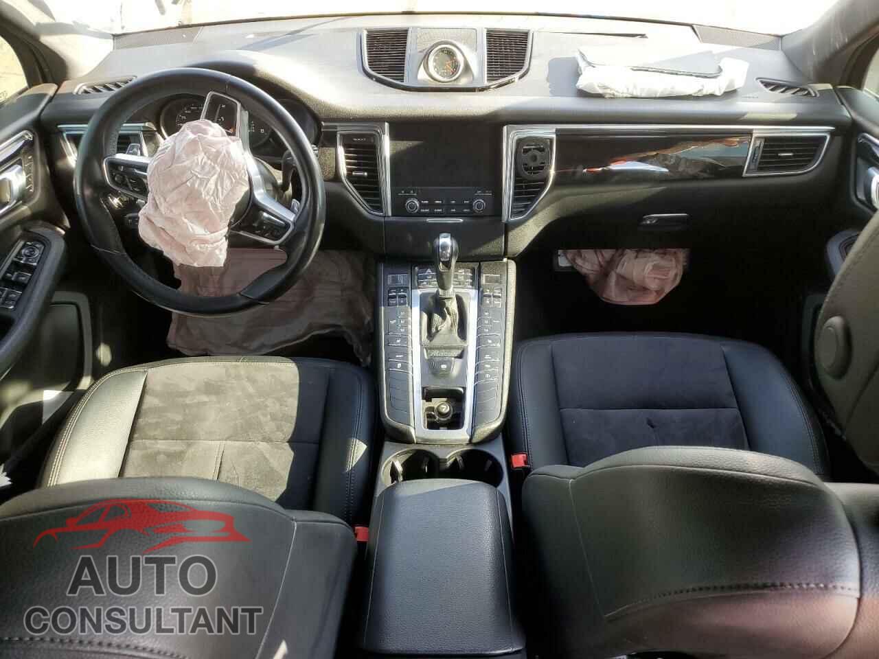 PORSCHE MACAN 2017 - WP1AA2A53HLB82177