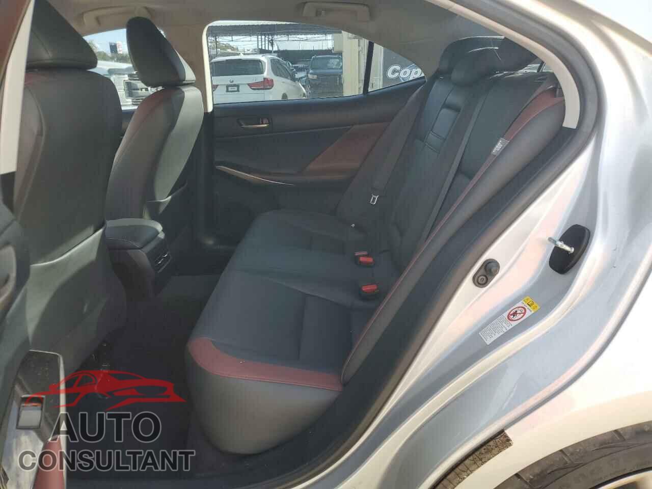 LEXUS IS 2017 - JTHBA1D21H5038731