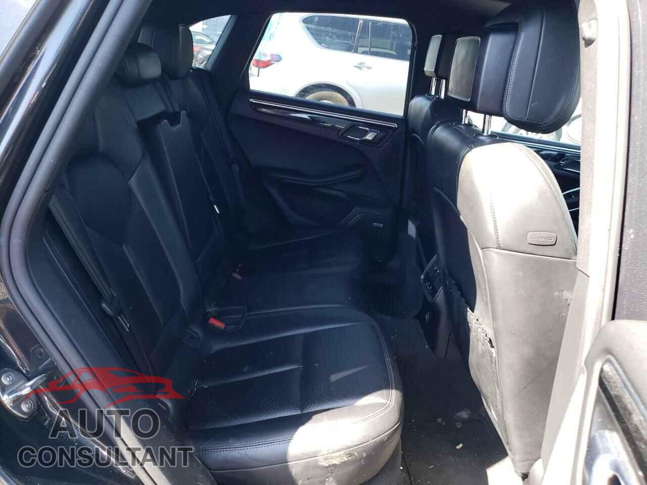 PORSCHE MACAN 2017 - WP1AA2A55HLB83850