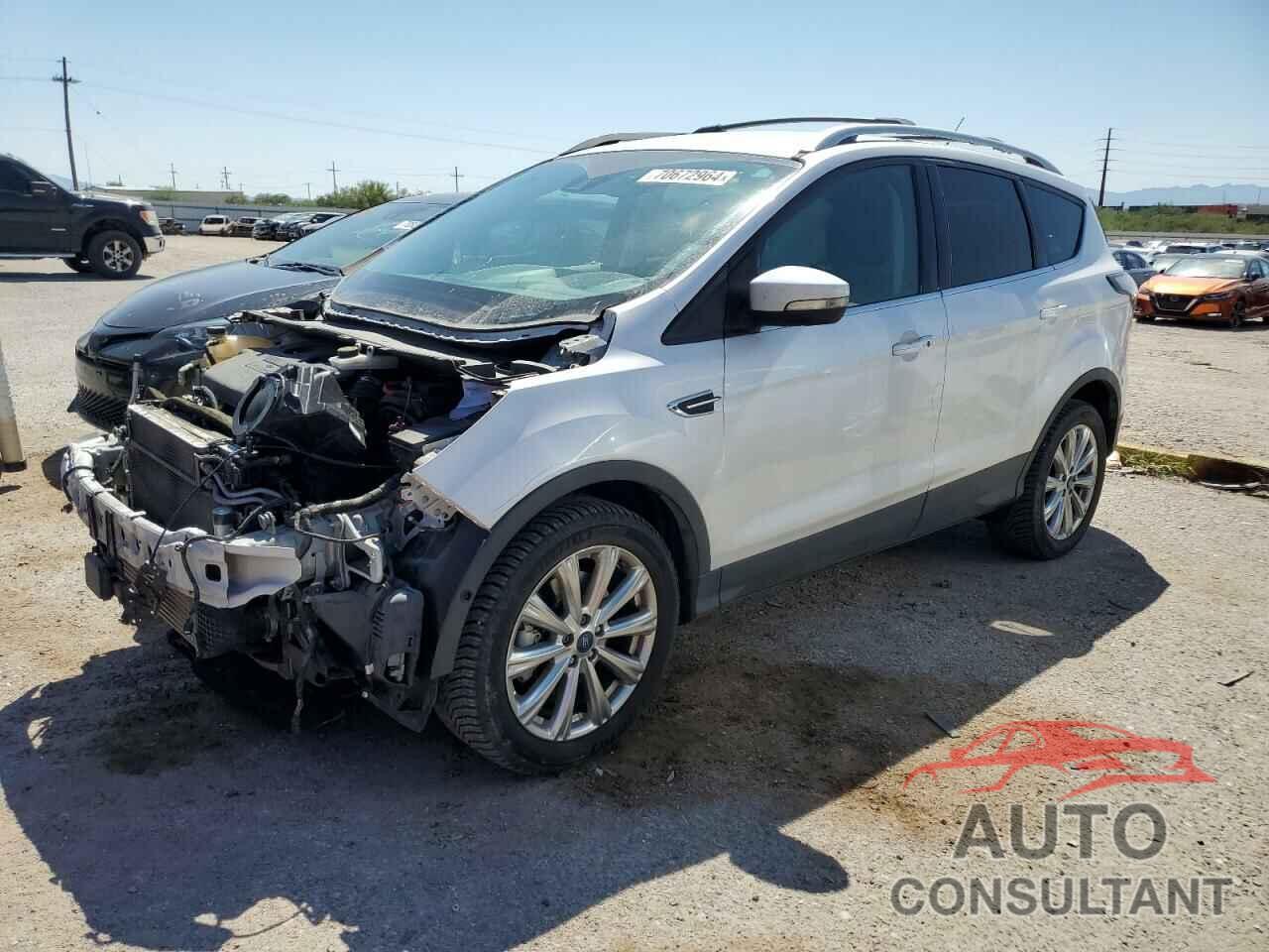 FORD ESCAPE 2017 - 1FMCU0J94HUB21788
