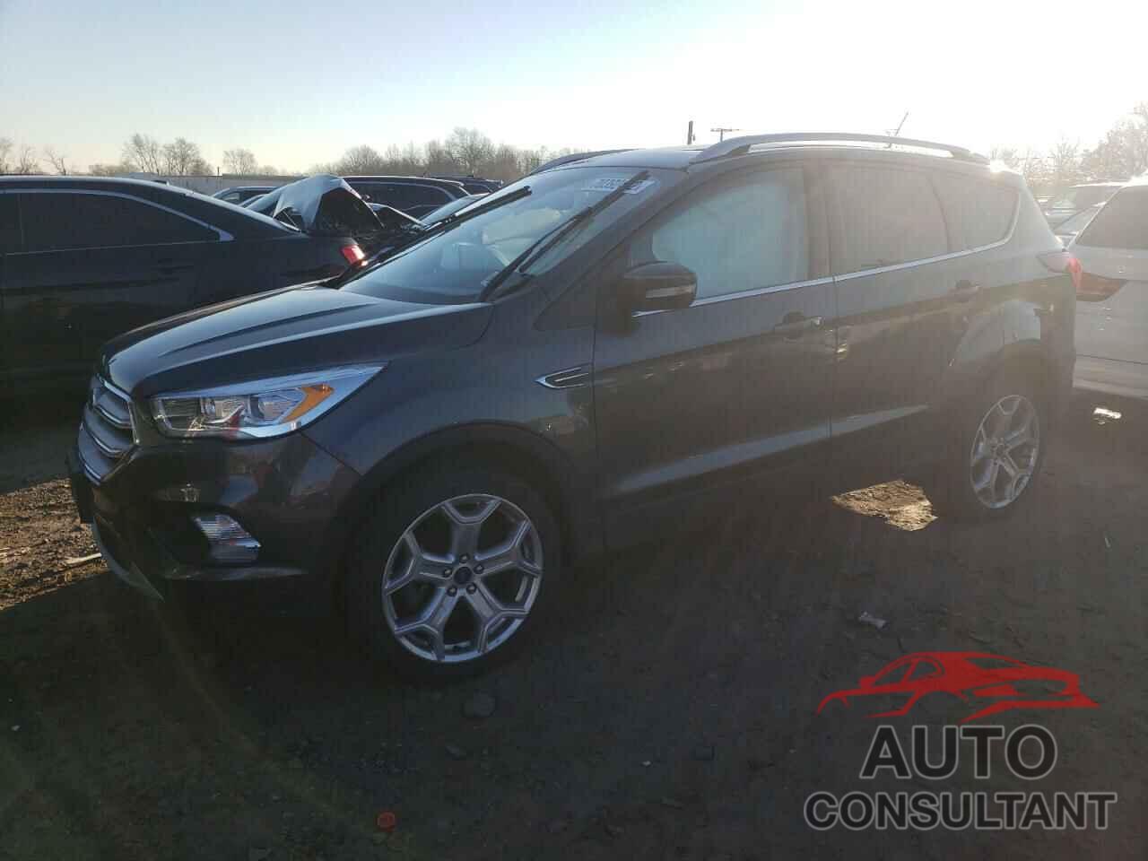 FORD ESCAPE 2019 - 1FMCU9J99KUB18820