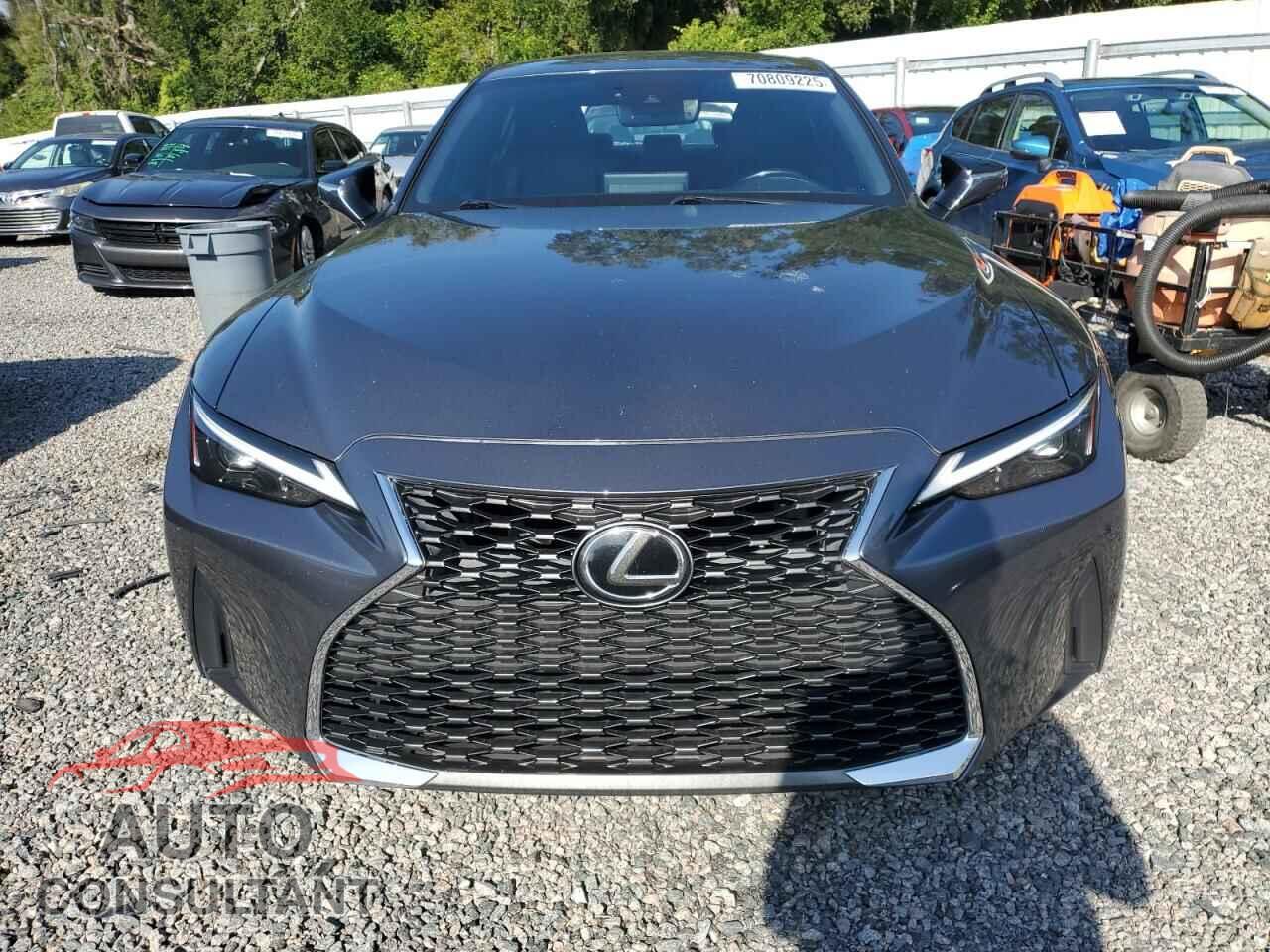 LEXUS IS 2021 - JTHAA1D21M5116883