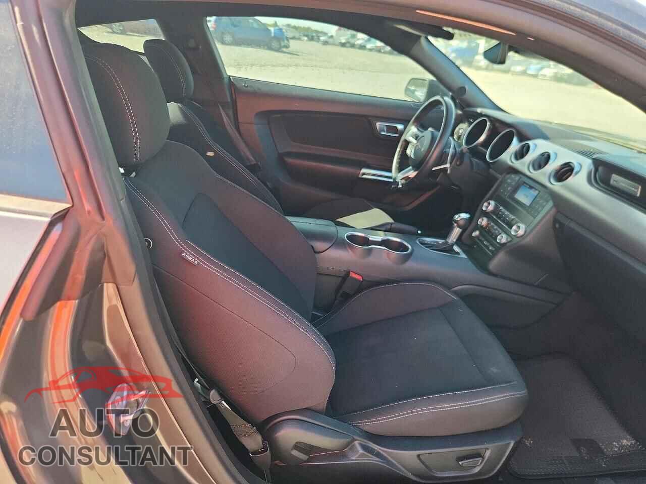 FORD MUSTANG 2022 - 1FA6P8CF3N5122520