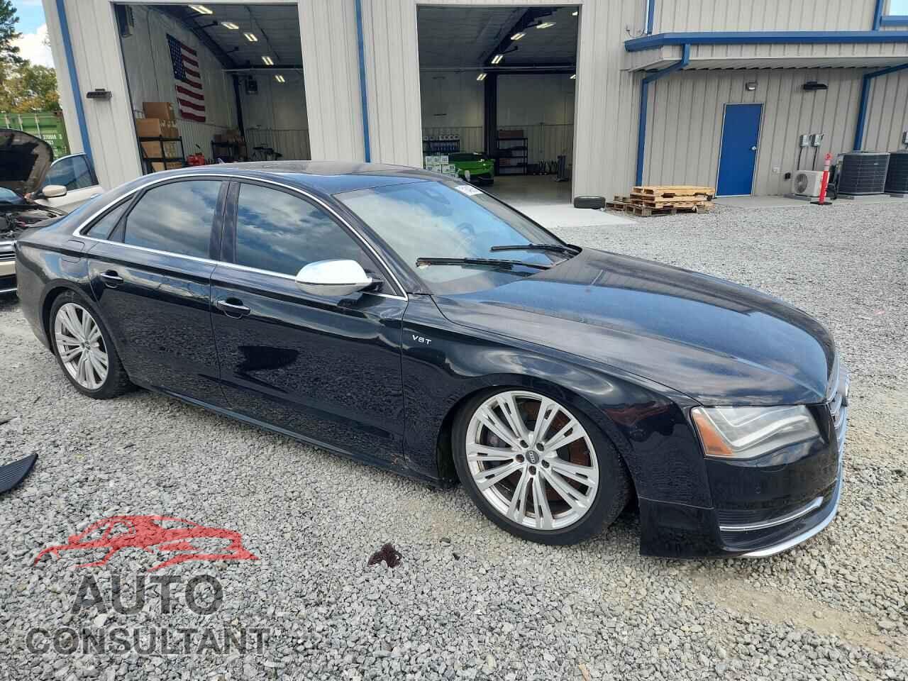 AUDI S8 2013 - WAUD2AFD4DN009950