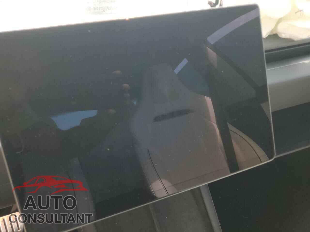 TESLA MODEL 3 2025 - 5YJ3E1ET5SF006792