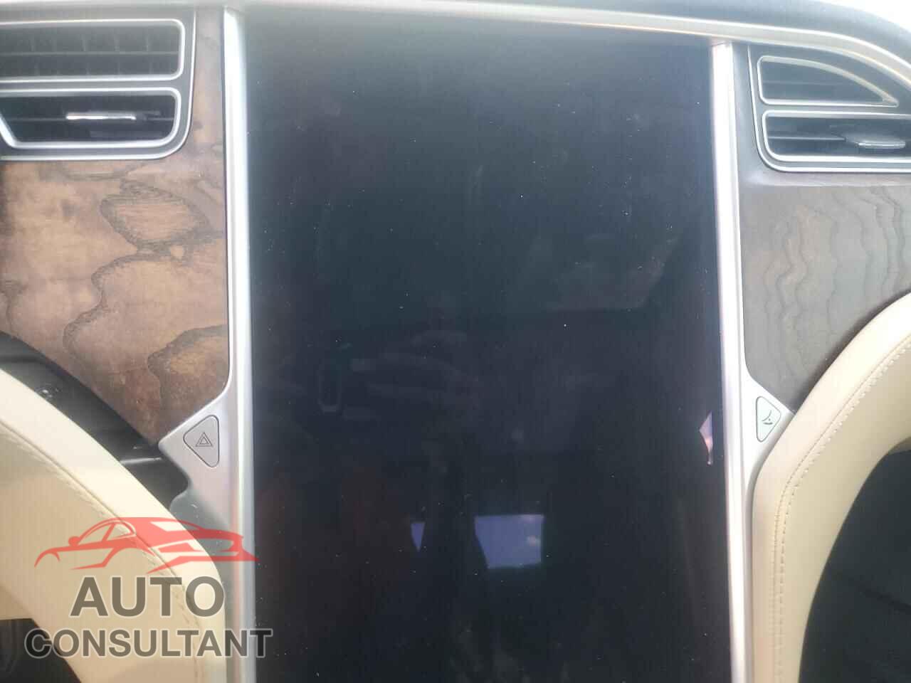 TESLA MODEL S 2017 - 5YJSA1E23HF204729