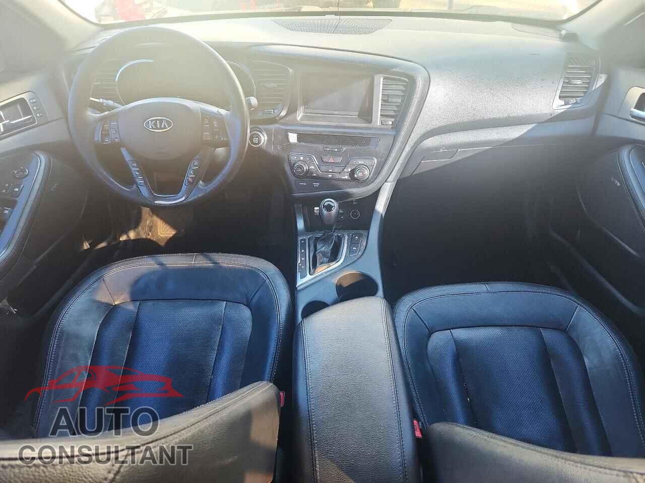 KIA OPTIMA 2011 - KNAGN4A74B5233997