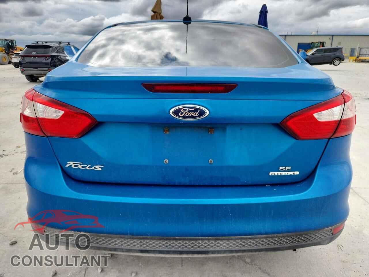 FORD FOCUS 2014 - 1FADP3F2XEL207708