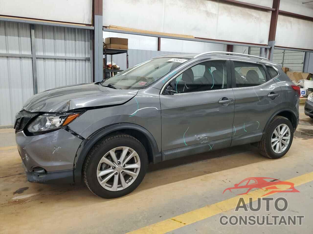 NISSAN ROGUE 2018 - JN1BJ1CP7JW150936