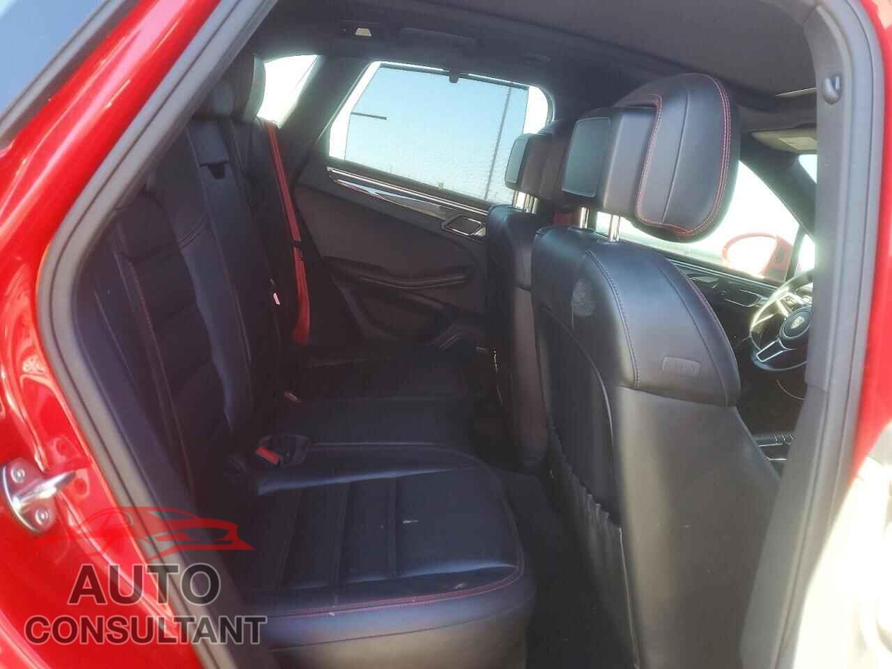 PORSCHE MACAN 2017 - WP1AG2A57HLB54624
