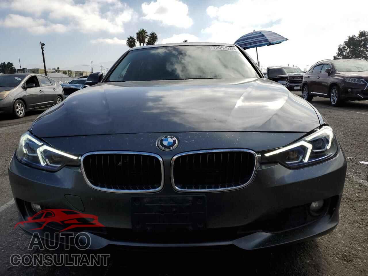 BMW 3 SERIES 2014 - WBA3C1C59EK105632