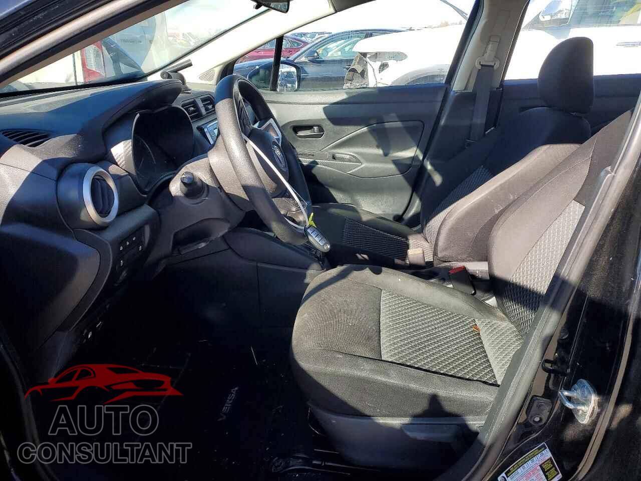NISSAN VERSA 2021 - 3N1CN8DV9ML907893