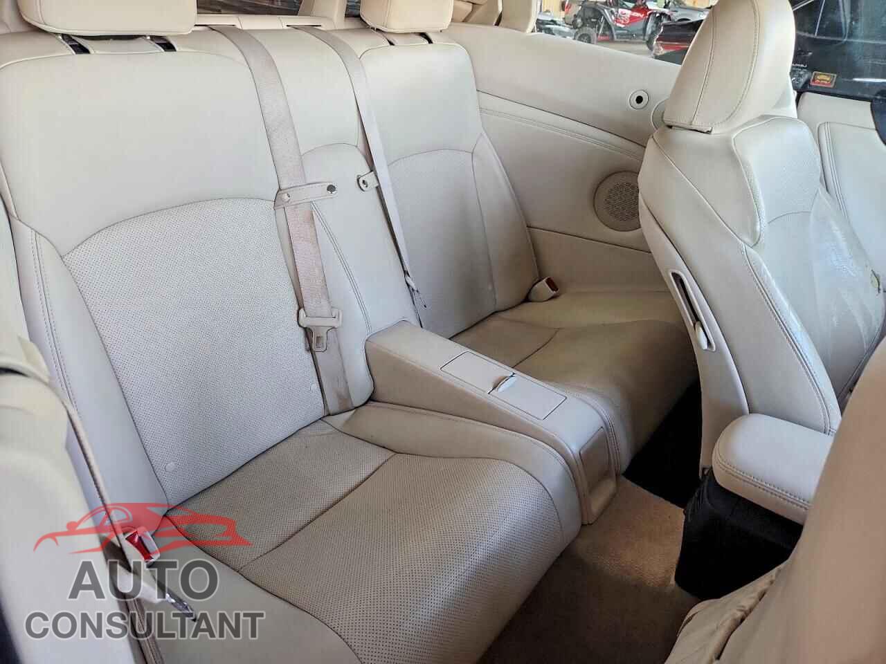 LEXUS IS 2010 - JTHFF2C23A2509036