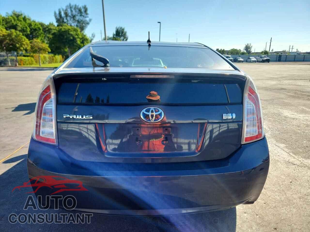 TOYOTA PRIUS 2013 - JTDKN3DUXD1654237