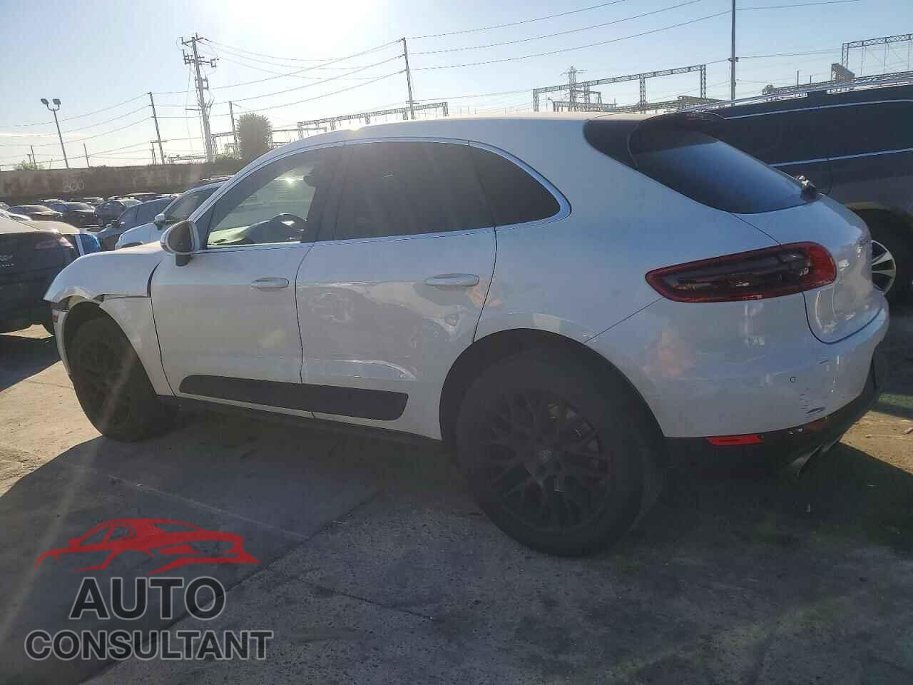PORSCHE MACAN 2015 - WP1AB2A5XFLB70120