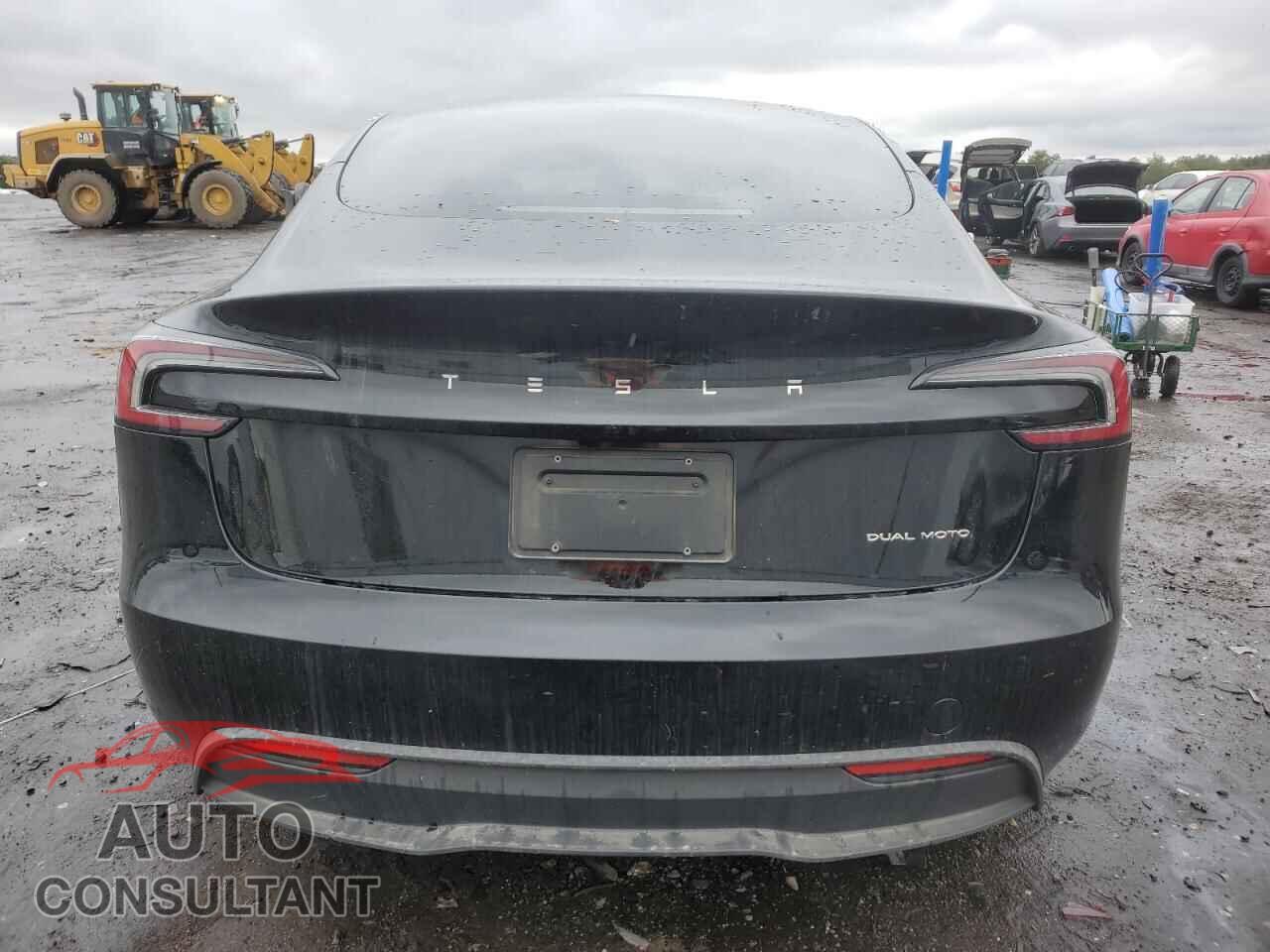TESLA MODEL 3 2025 - 5YJ3E1EB5SF886741