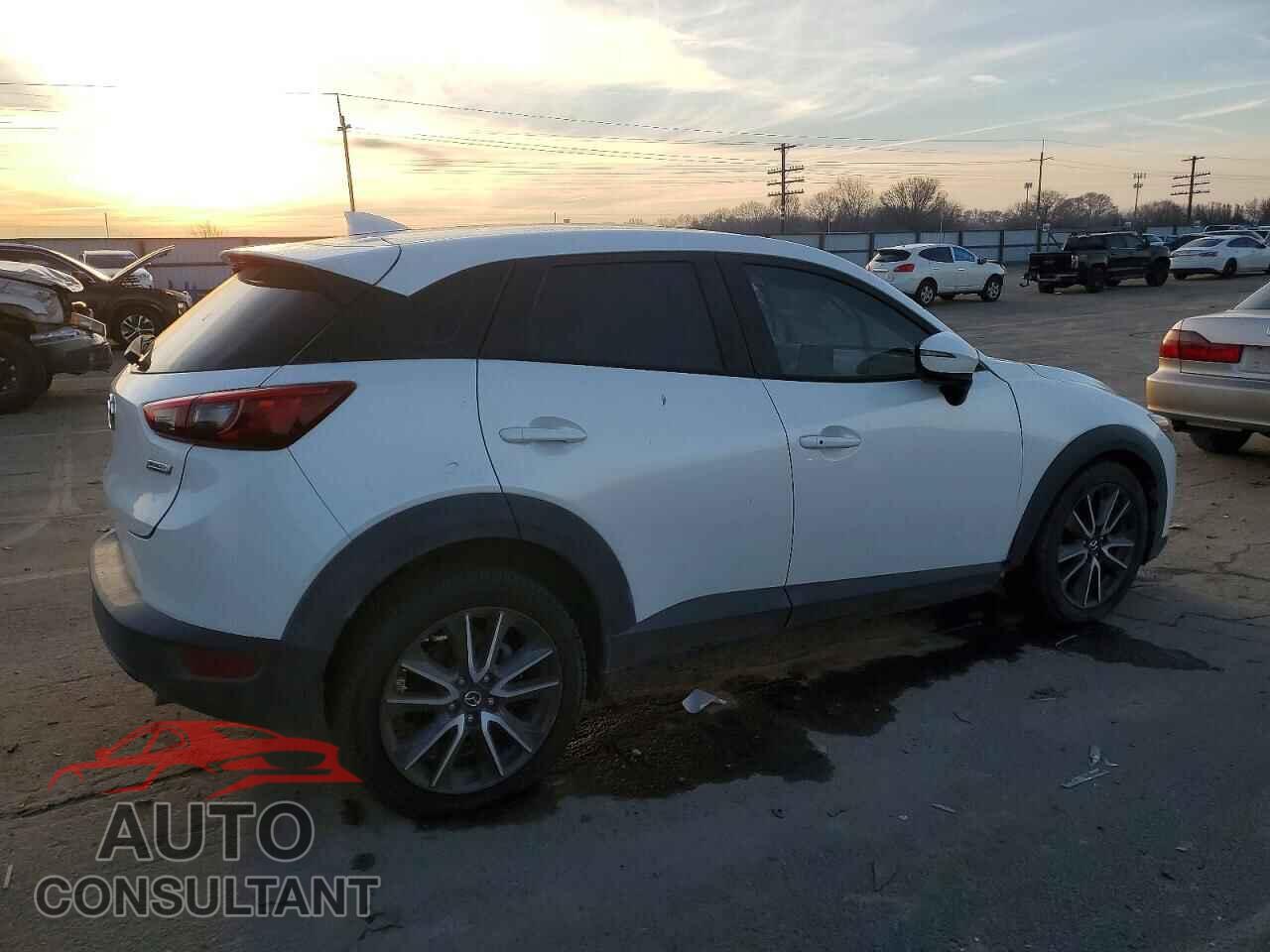 MAZDA CX-3 2018 - JM1DKDC74J0307653