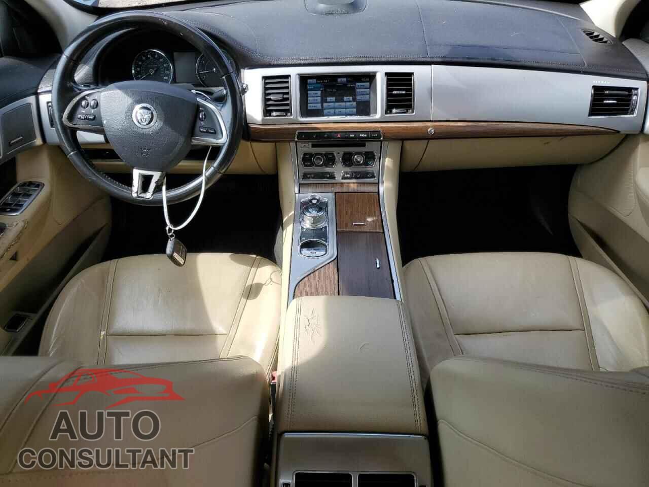 JAGUAR XF 2013 - SAJWA0E73D8S62827
