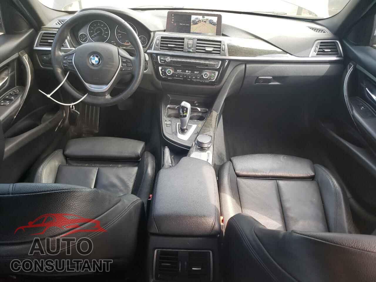 BMW 3 SERIES 2018 - WBA8E5G56JNU46741