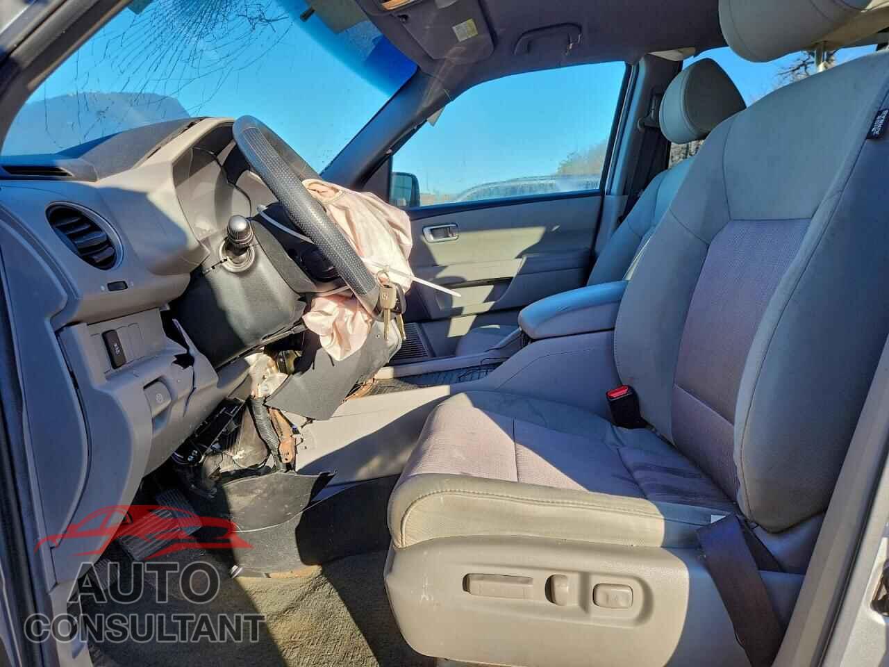 HONDA PILOT 2013 - 5FNYF4H43DB059051