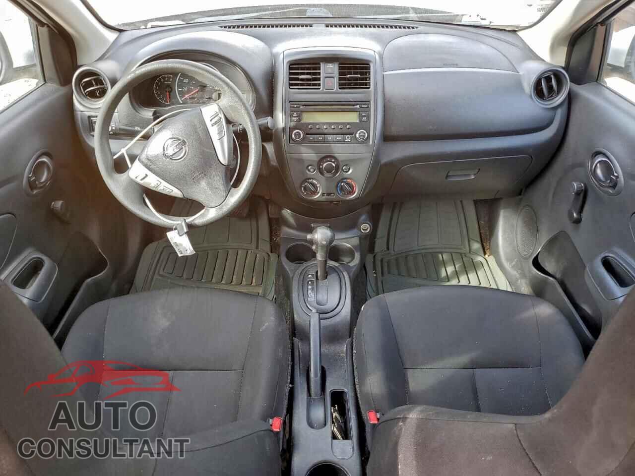 NISSAN VERSA 2017 - 3N1CN7APXHL899972
