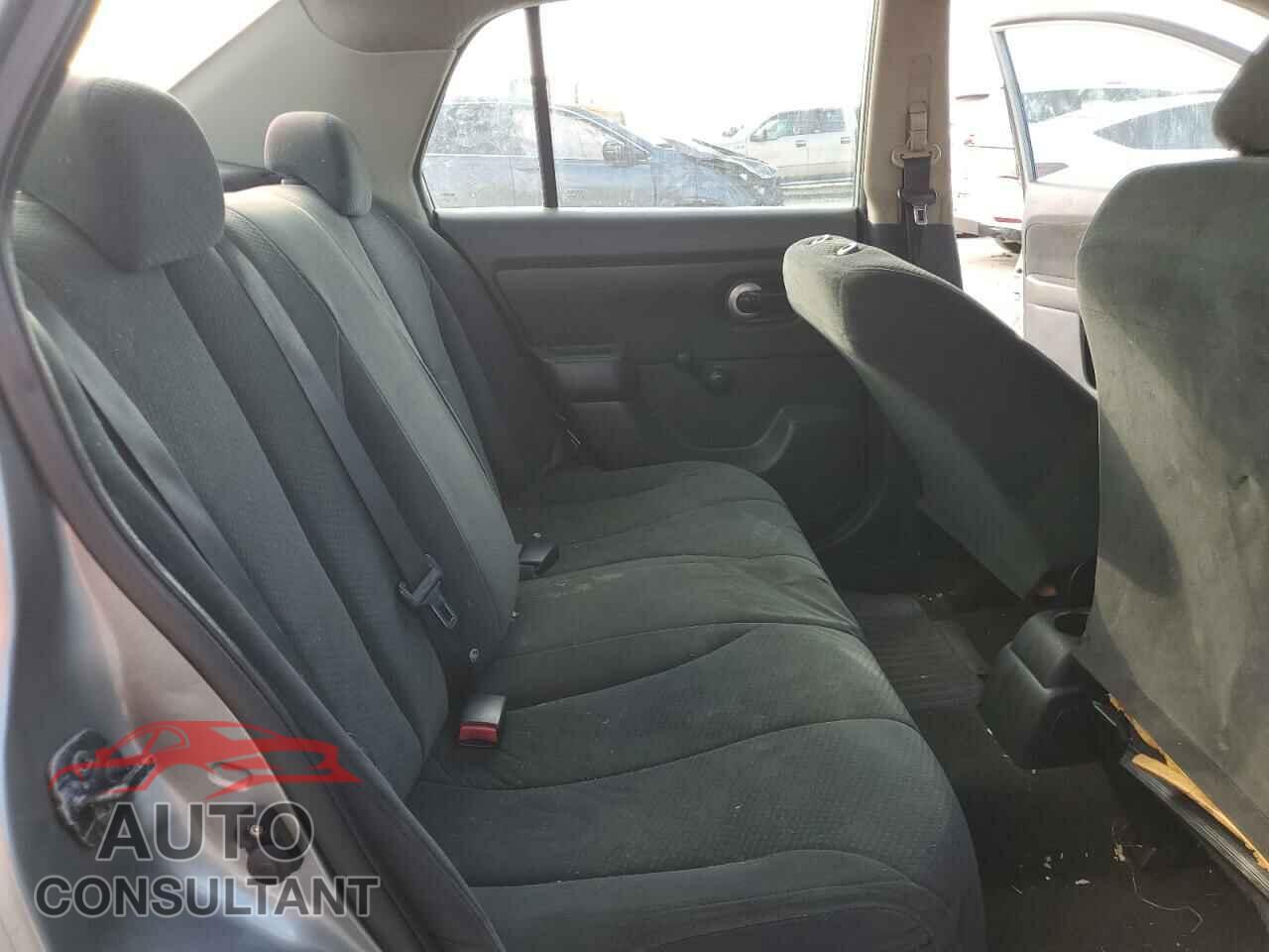NISSAN VERSA 2011 - 3N1BC1AP3BL377576