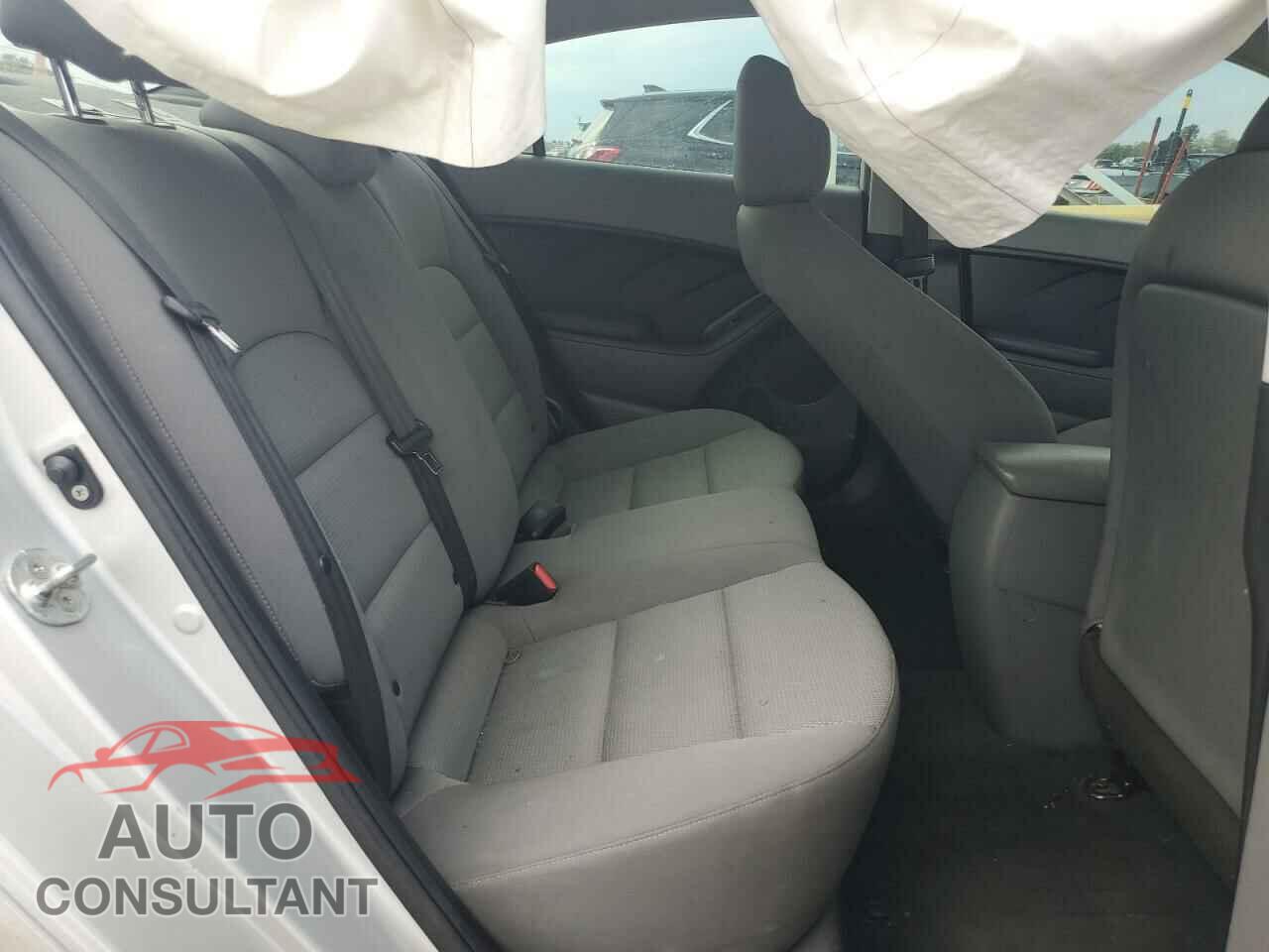 KIA FORTE 2017 - 3KPFK4A71HE103714