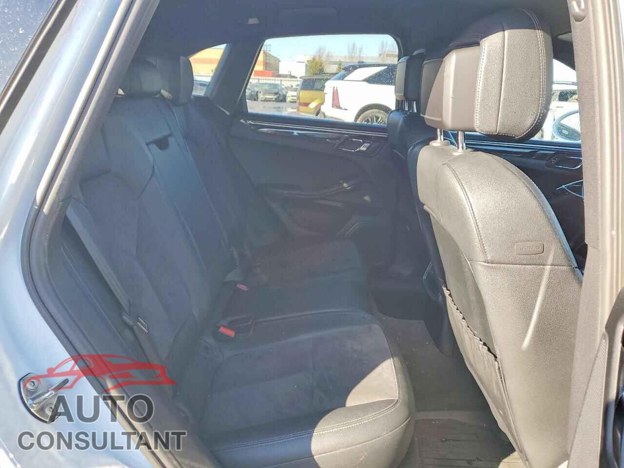 PORSCHE MACAN 2017 - WP1AB2A54HLB12345
