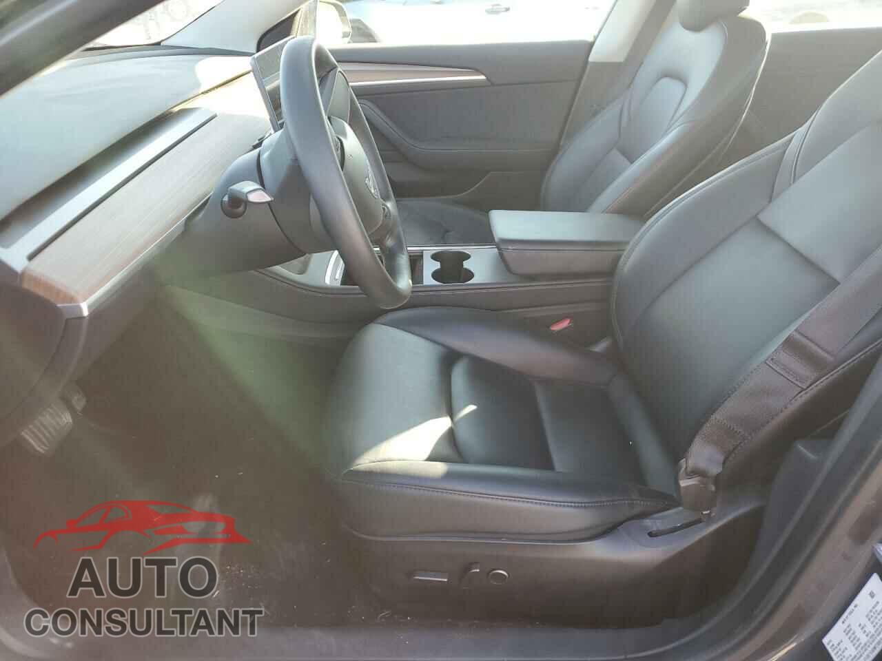 TESLA MODEL 3 2022 - 5YJ3E1EA8NF290826