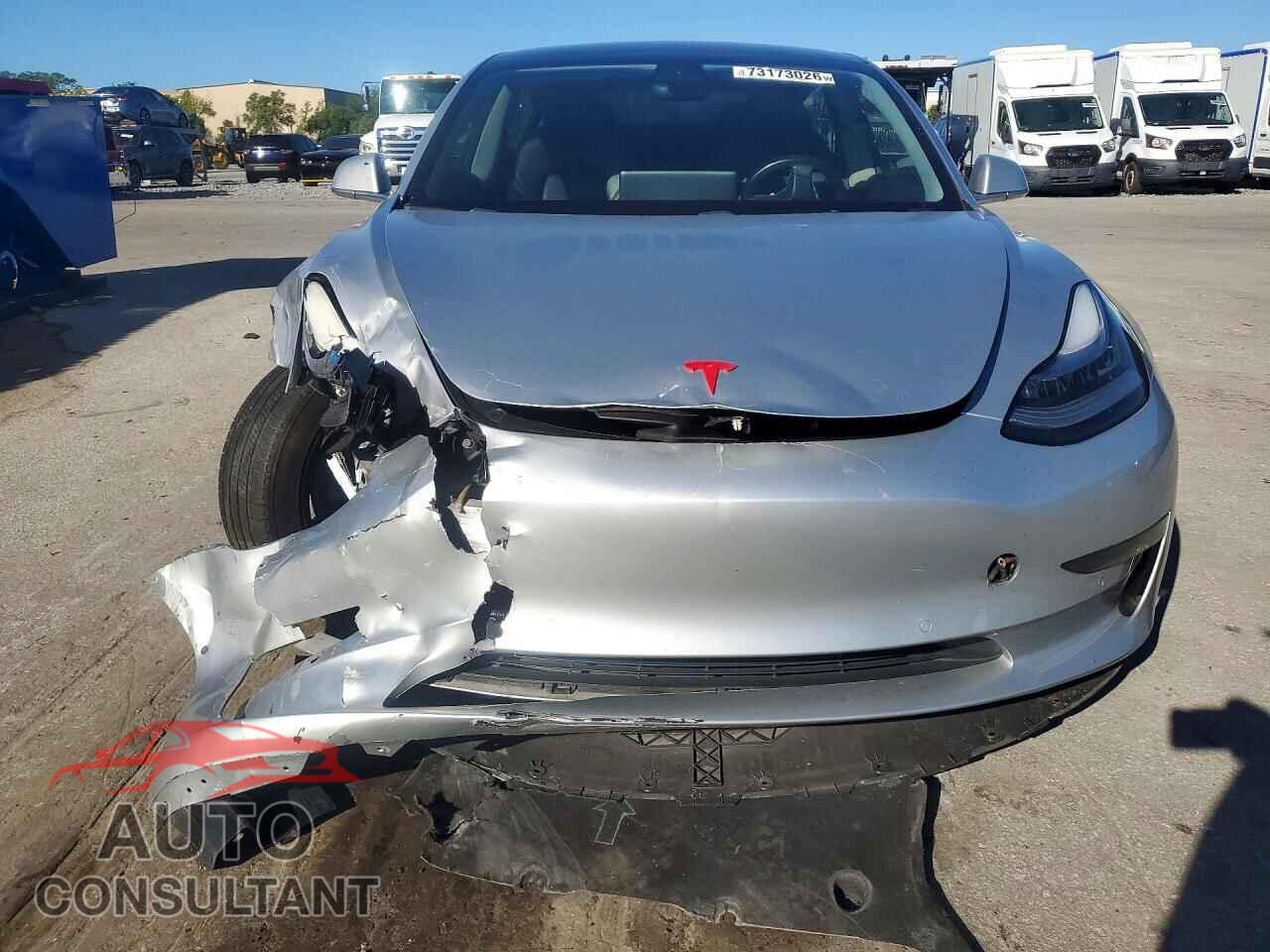 TESLA MODEL 3 2018 - 5YJ3E1EA6JF052080