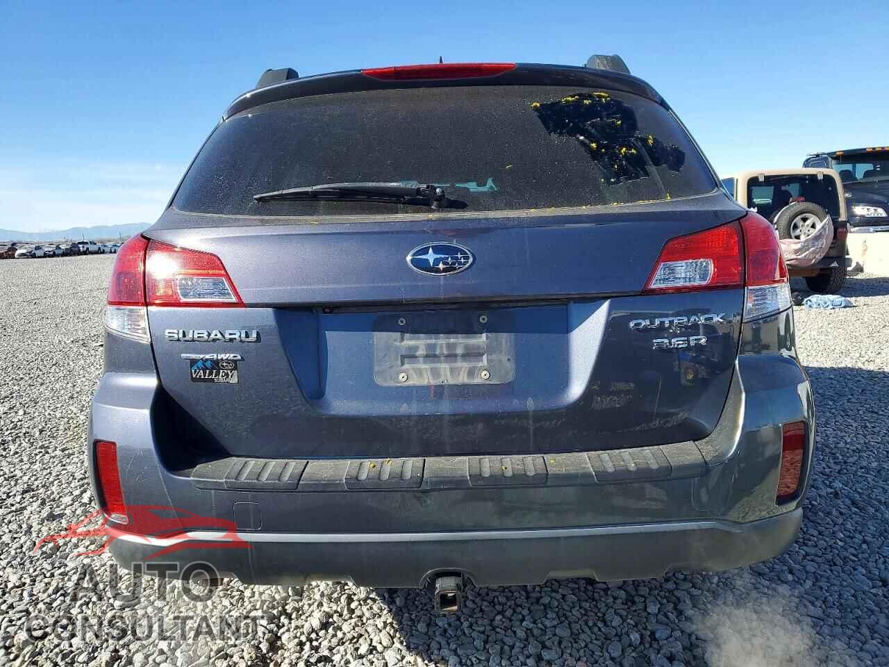 SUBARU OUTBACK 2014 - 4S4BRDPC4E2272001
