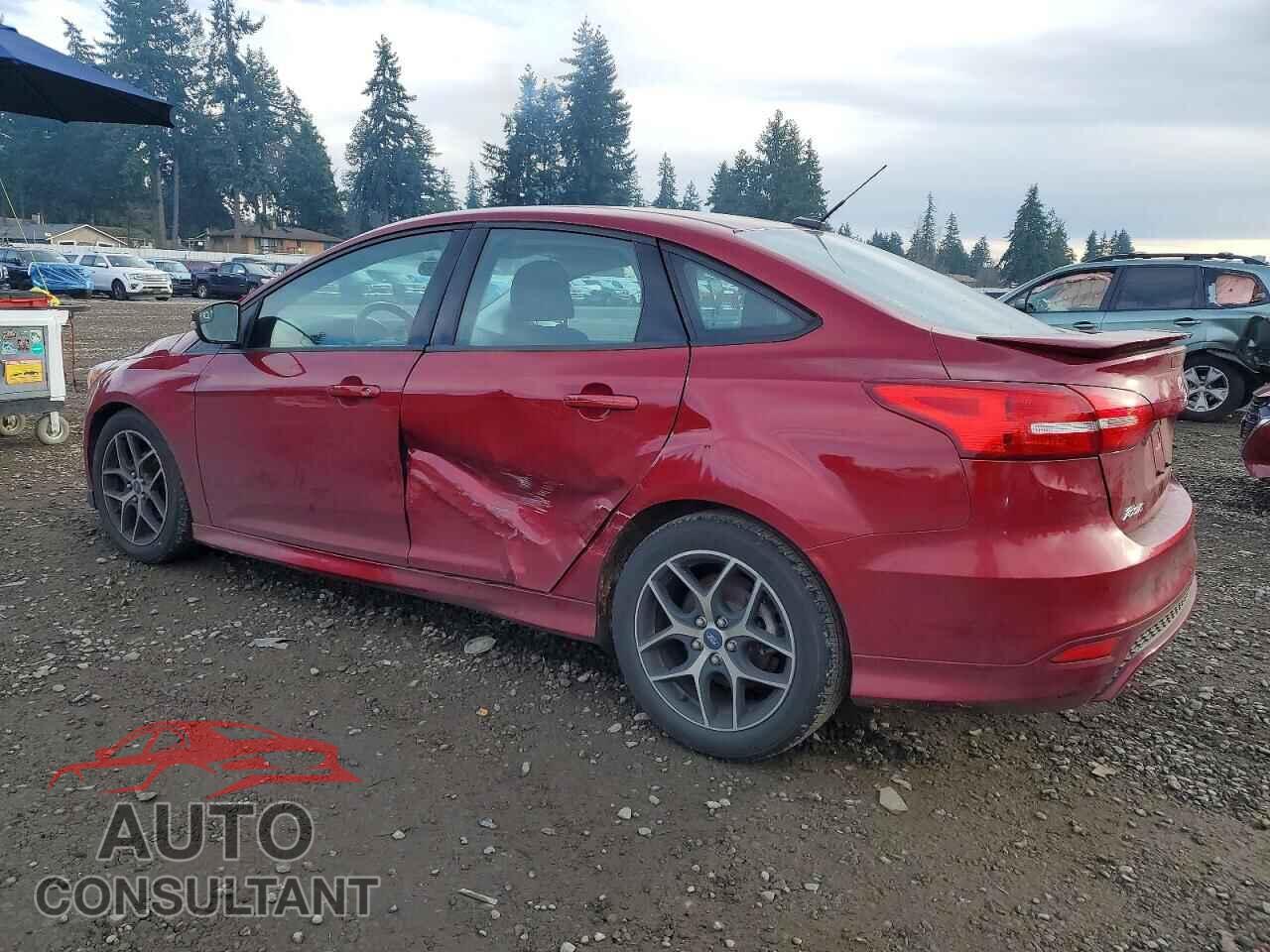 FORD FOCUS 2015 - 1FADP3F24FL211366