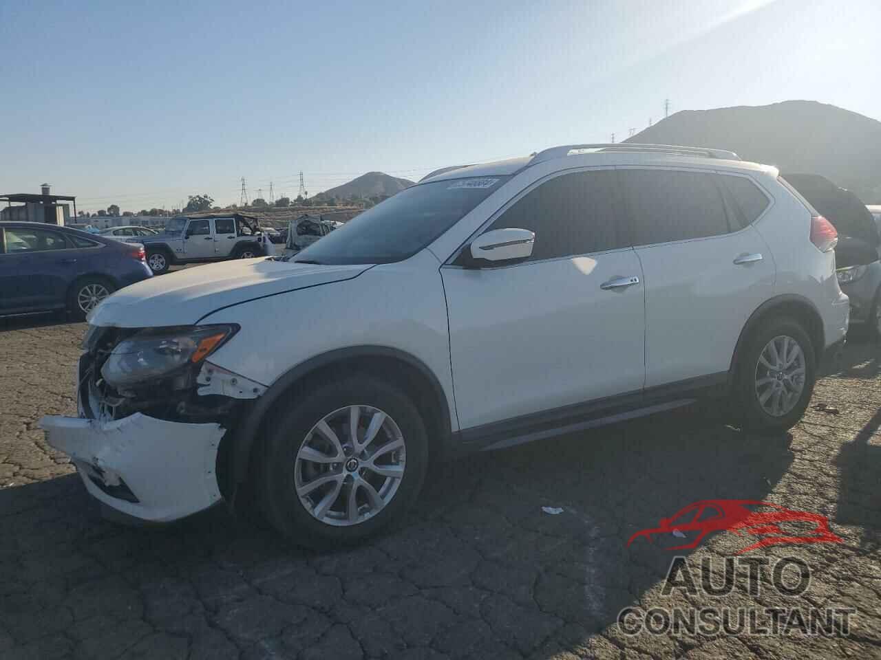 NISSAN ROGUE 2017 - KNMAT2MT6HP544064