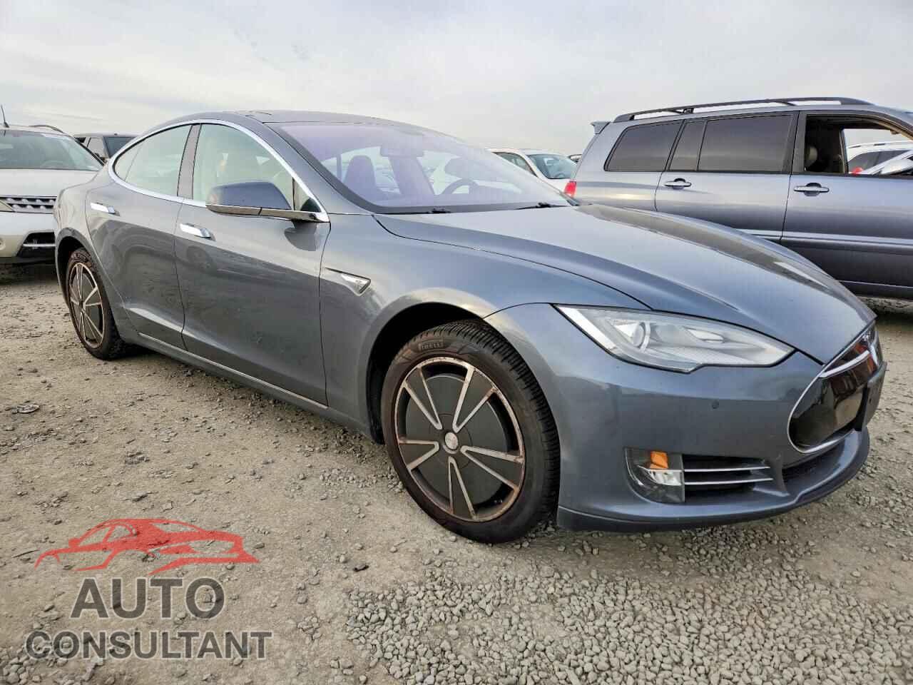 TESLA MODEL S 2013 - 5YJSA1CPXDFP21888