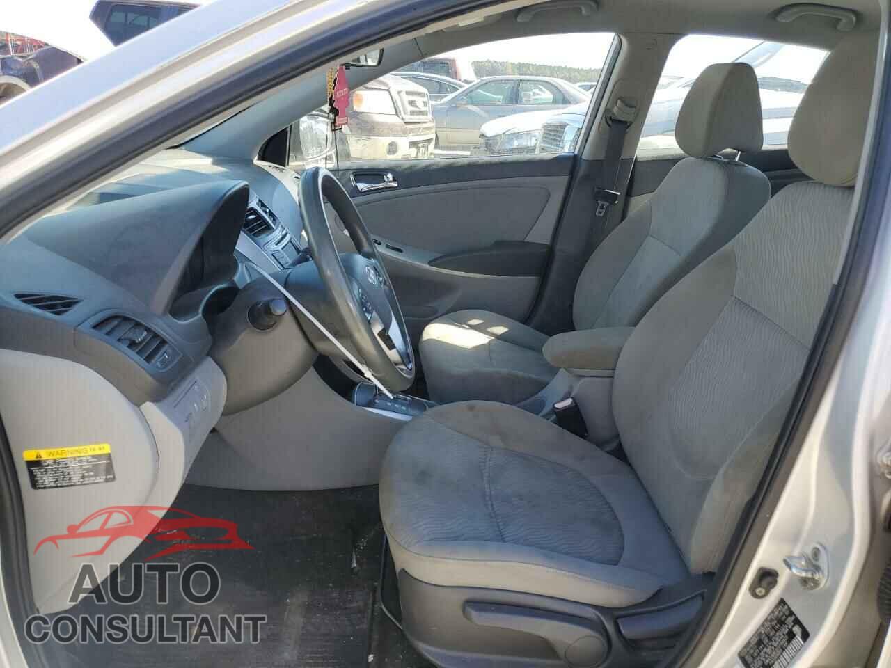 HYUNDAI ACCENT 2012 - KMHCU4AE2CU184420