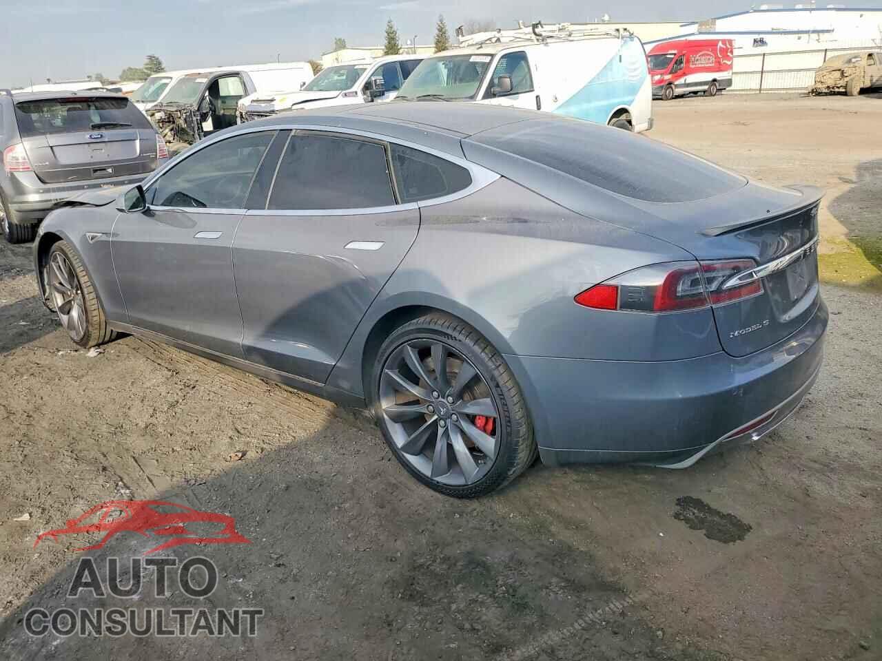 TESLA MODEL S 2013 - 5YJSA1DP8DFP27641