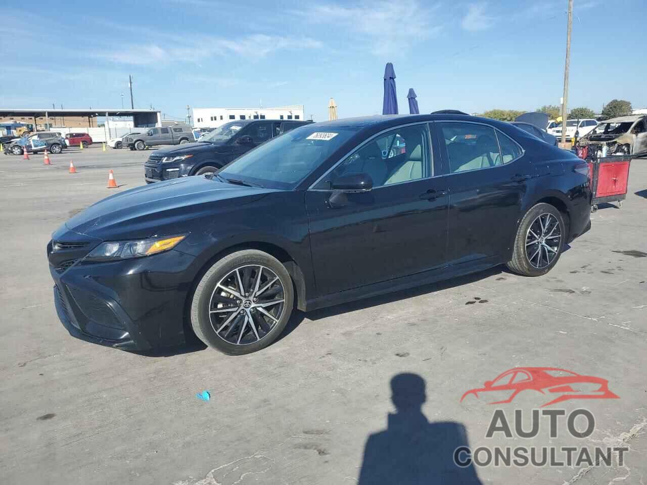 TOYOTA CAMRY 2023 - 4T1G11AK1PU732329