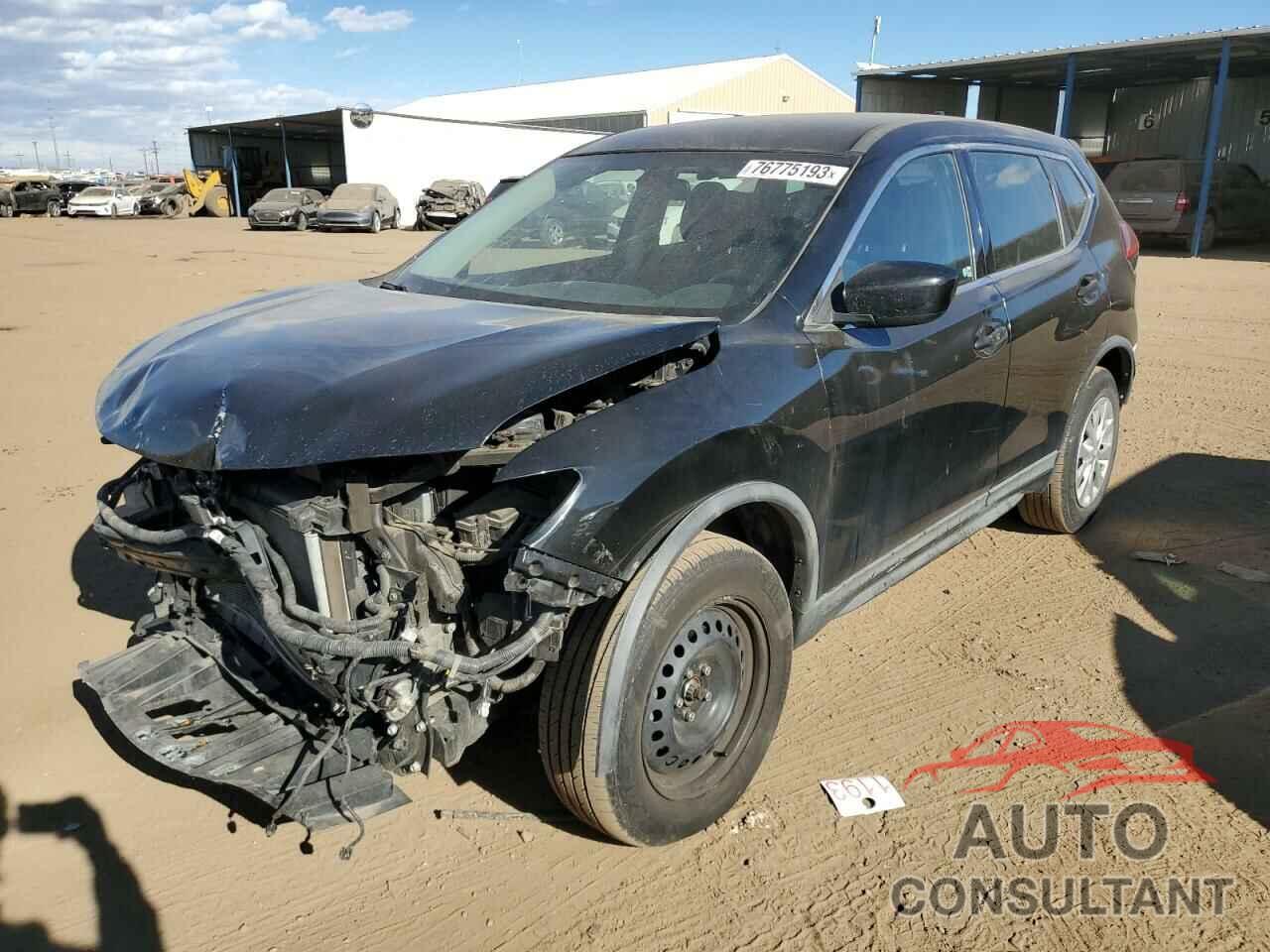 NISSAN ROGUE 2017 - KNMAT2MV4HP573712