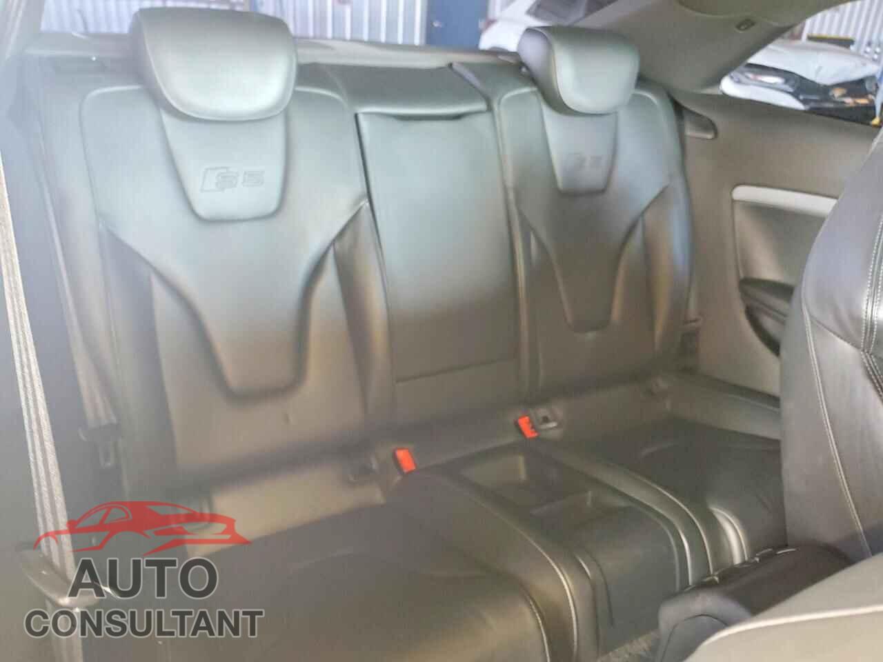 AUDI S5 2012 - WAUGVAFRXCA017010
