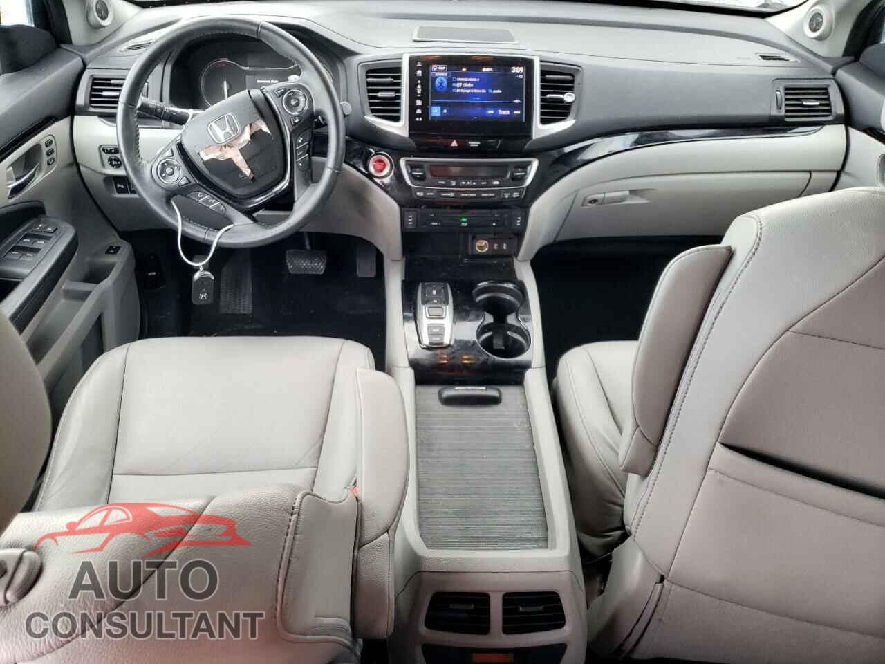 HONDA PILOT 2017 - 5FNYF6H90HB009978