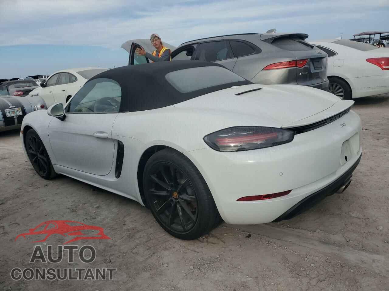 PORSCHE BOXSTER 2017 - WP0CA2A86HS220141