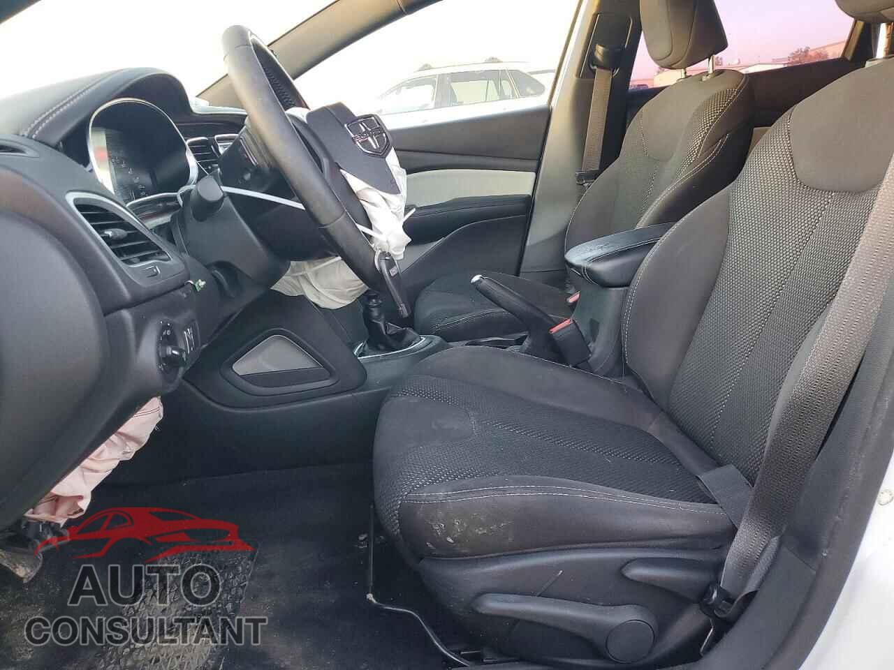 DODGE DART 2015 - 1C3CDFBBXFD213367