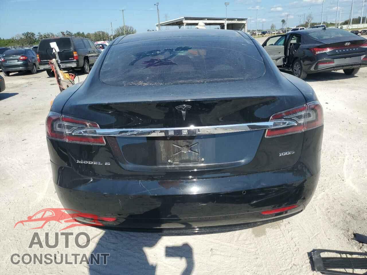 TESLA MODEL S 2018 - 5YJSA1E23JF244220