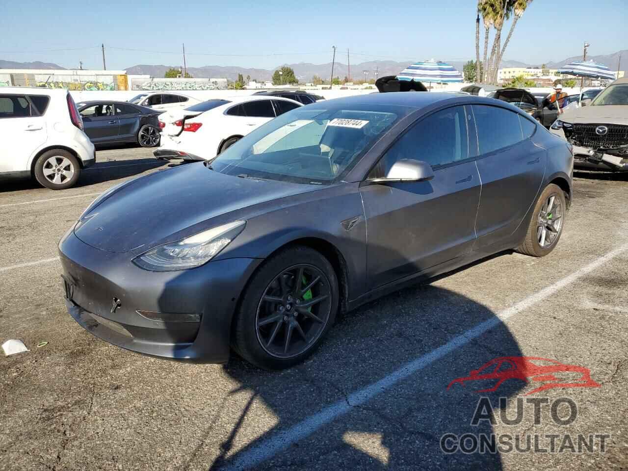 TESLA MODEL 3 2021 - 5YJ3E1EBXMF938271