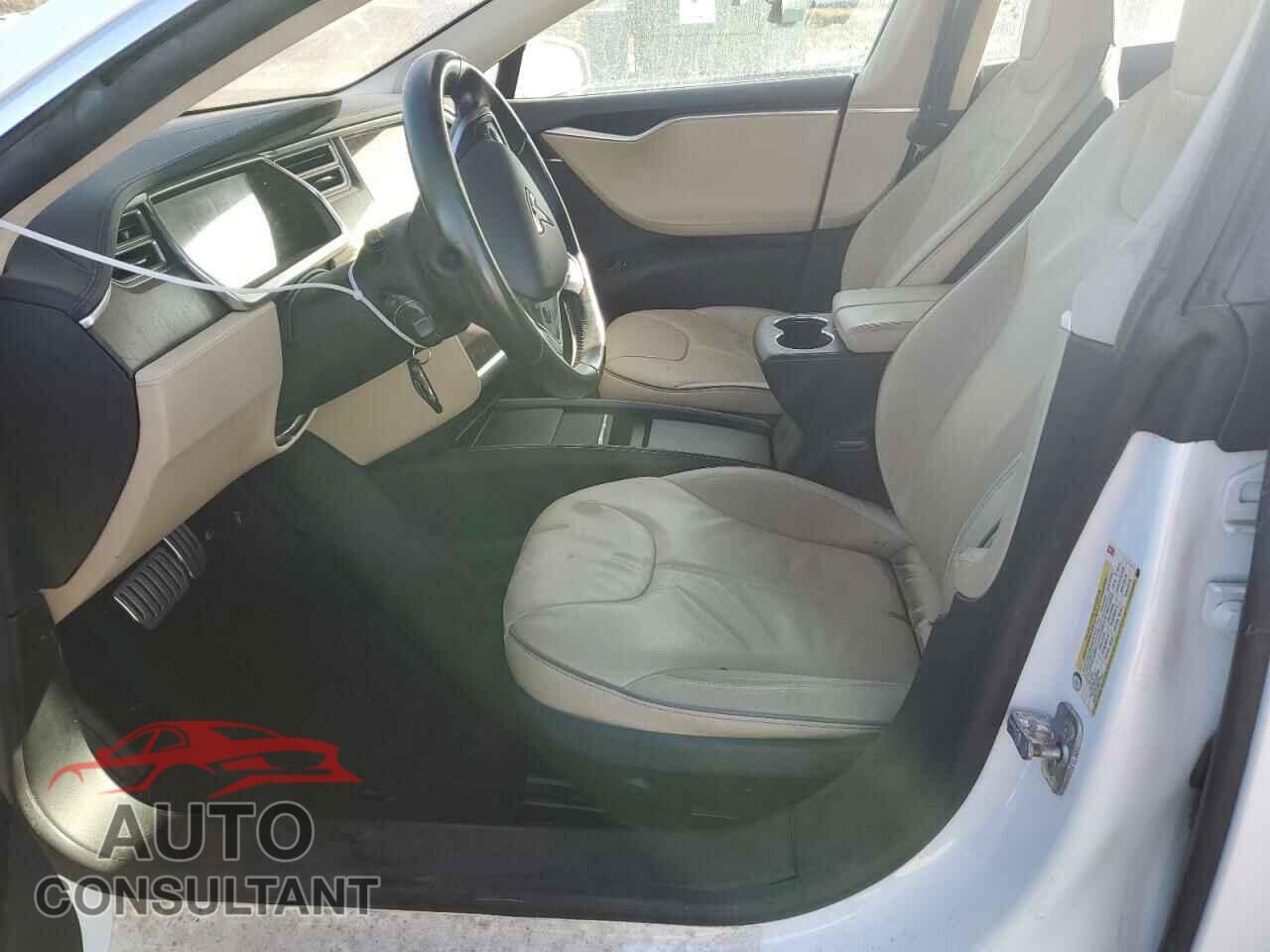 TESLA MODEL S 2013 - 5YJSA1DP6DFP16184