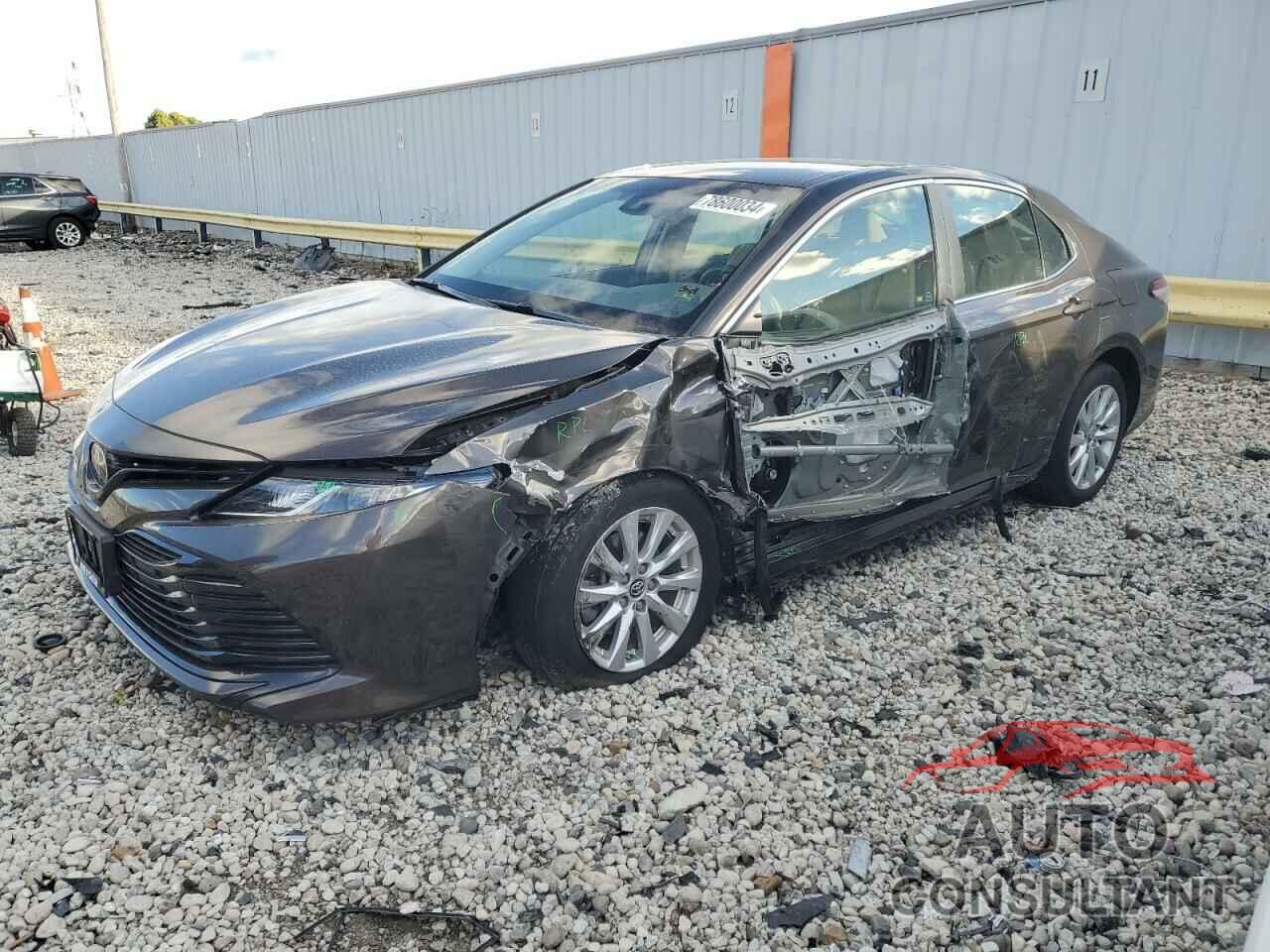 TOYOTA CAMRY 2018 - JTNB11HK0J3033870
