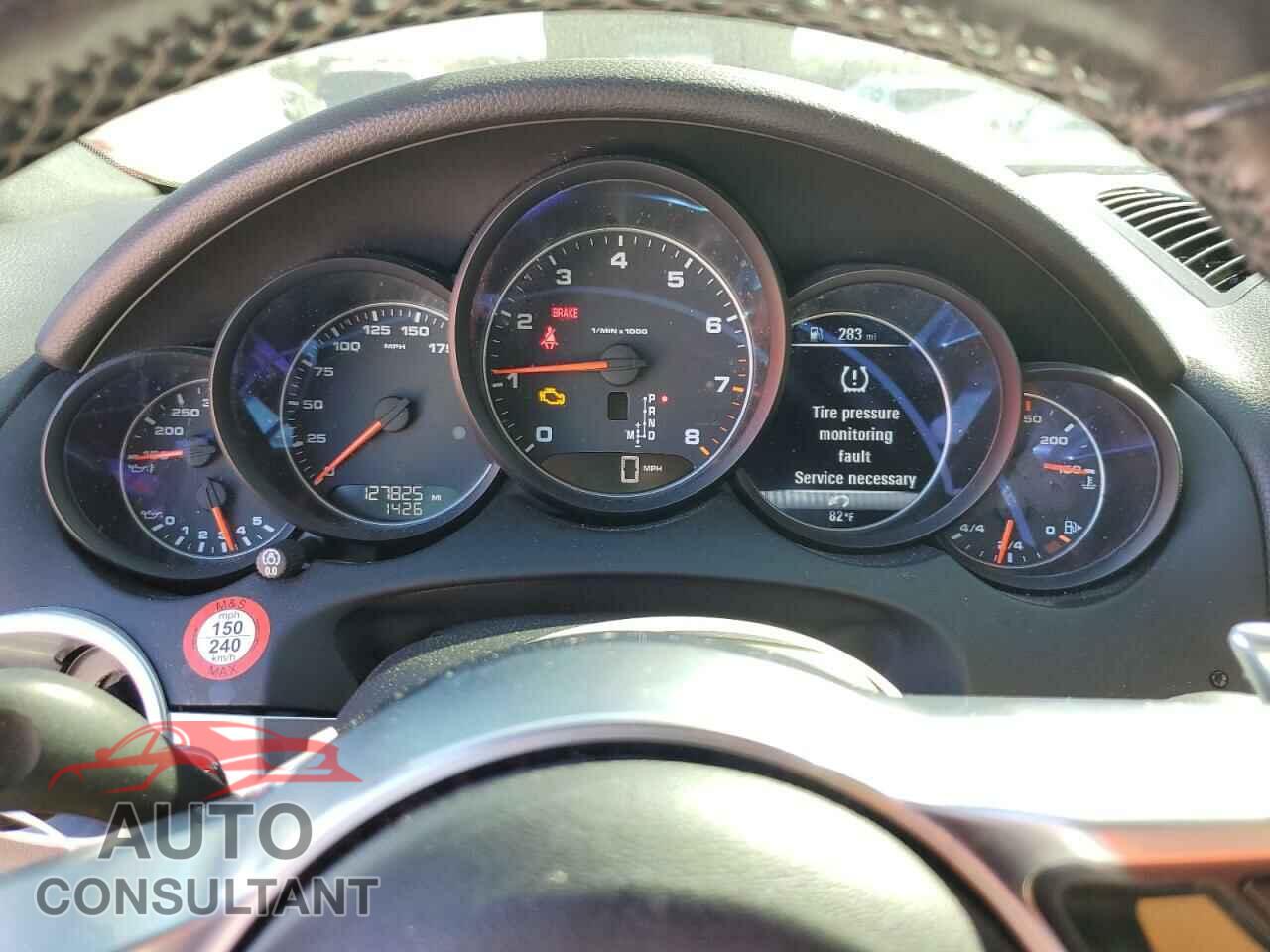 PORSCHE CAYENNE 2016 - WP1AA2A20GKA11235